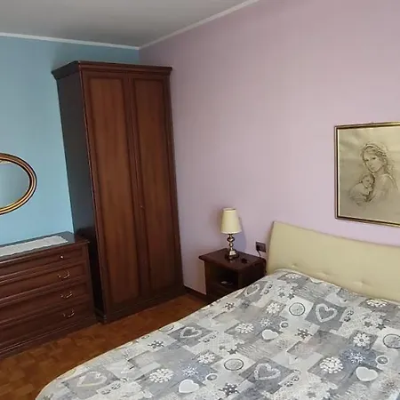 Sesto Calende Centro Apartment *